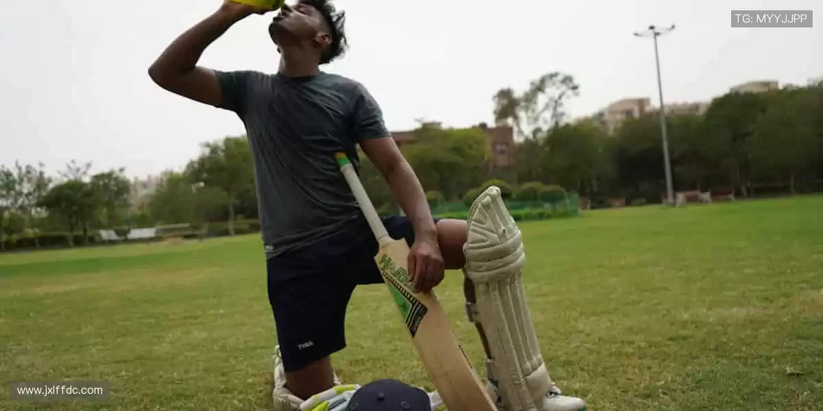 🎉 观赛互动，赢取限量版周边不是梦！🎁